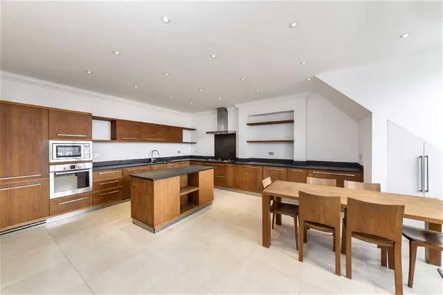 Bracknell Gardens, Hampstead, NW3, photo 2