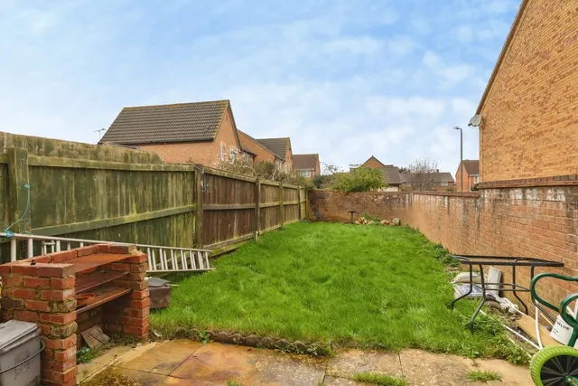 Photo 3 — Willow Bed Close, Fishponds, Bristol, BS16