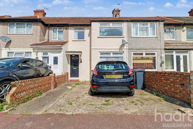Orchard Road, Dagenham, RM10, photo 1