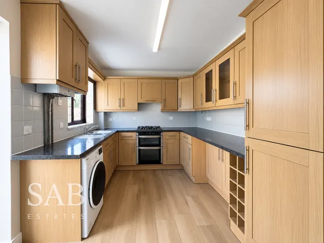 Kimberley Close, Slough, SL3, photo 1