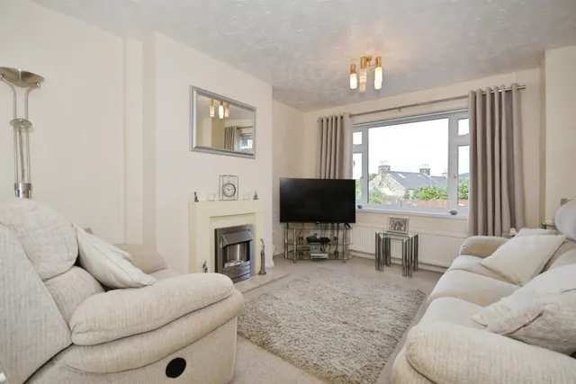 Holmesfield Close, Tansley, DE4, photo 3