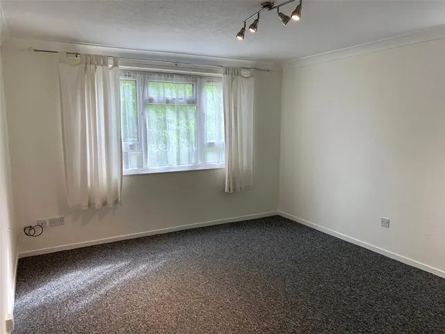 Britannia Road, Warley, CM14, photo 2