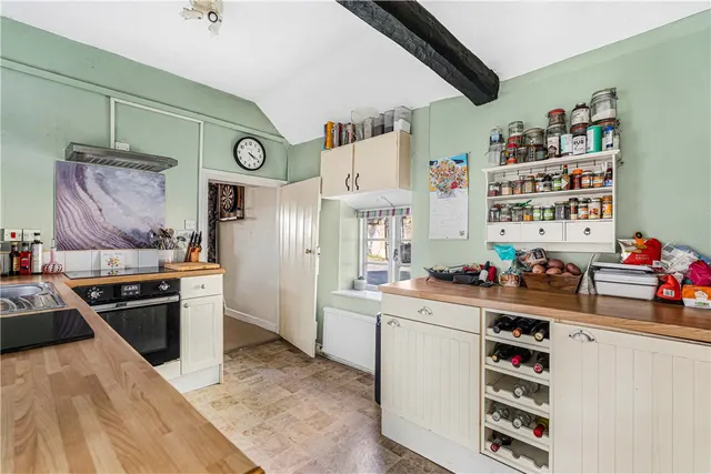 East Kennett, Marlborough, SN8, photo 2