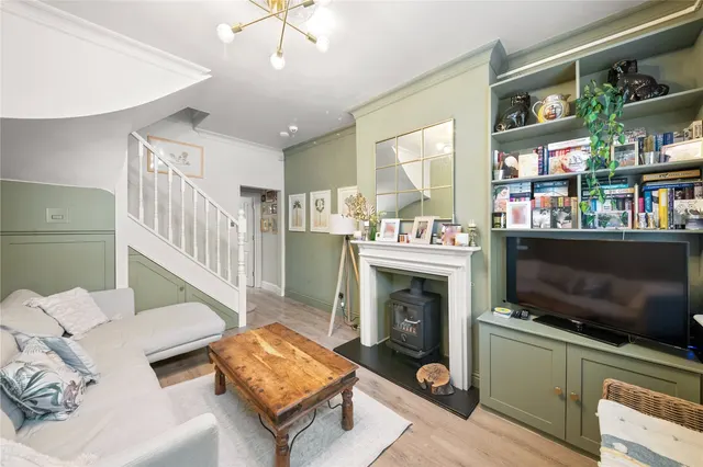 Photo 3 — Talbot Road, Twickenham, TW2 6SJ