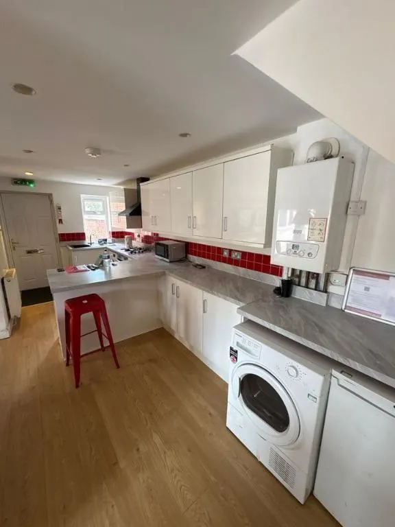 Wellington Road, Fallowfield, M14, photo 3