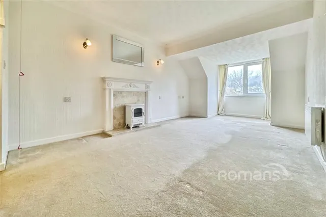 High Street, Sandhurst, GU47, photo 2