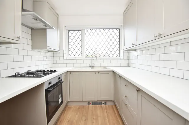 Meadow Croft, Harrogate, HG1, photo 2