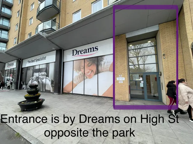 High Street, Feltham, TW13, photo 2