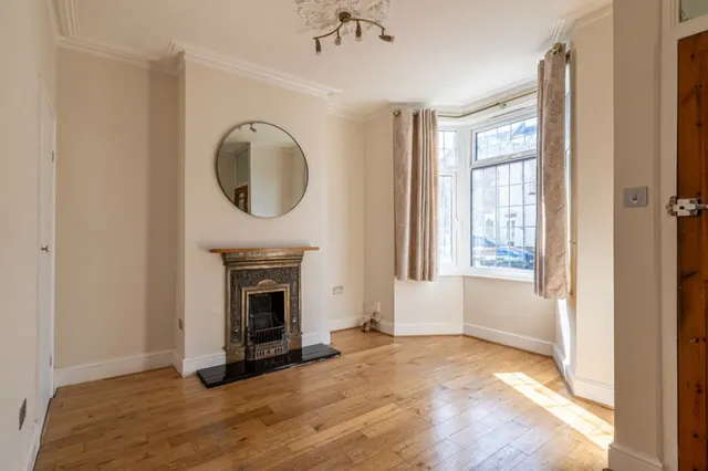 Nelson Road, Northfleet, DA11, photo 2