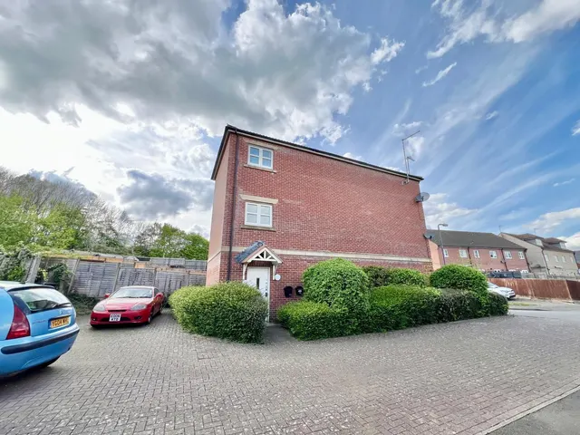 Blisworth Close, Northampton, NN4, photo 1