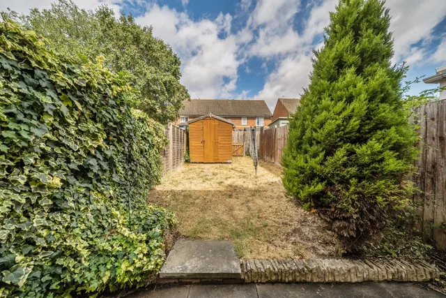 Photo 2 — Comet Drive, Shortstown, Bedford