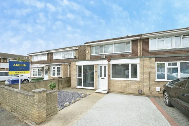 Coronation Avenue, East Tilbury, Tilbury, Essex, RM18, photo 1