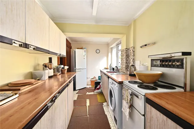Photo 3 — Canterbury Road, Ash, Guildford, Surrey, GU12 6SP