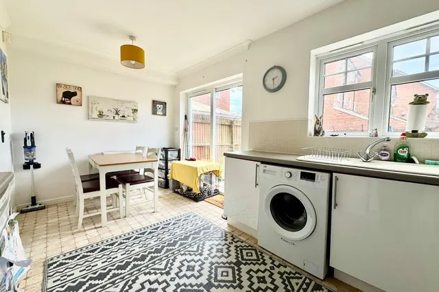 Haydn Jones Drive, Nantwich, CW5, photo 3