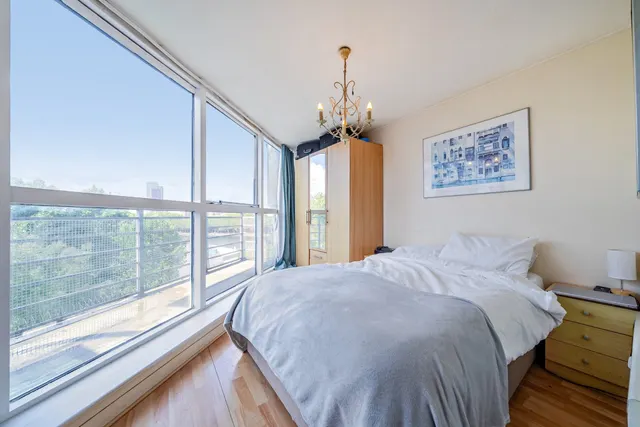 1 bedroom flat — Sweden Gate, London, SE16
