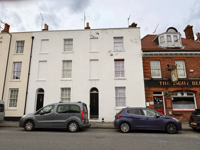 Photo 2 — London Road, Canterbury, CT2