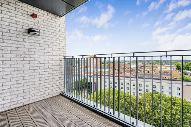 Mill Mead, Staines-upon-Thames, TW18, photo 2