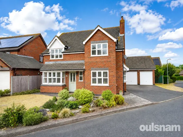 Clifford Road, Droitwich, Worcestershire, WR9 8UR, photo 1