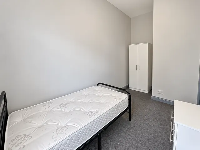 Grange Street, Wakefield, WF2, photo 1