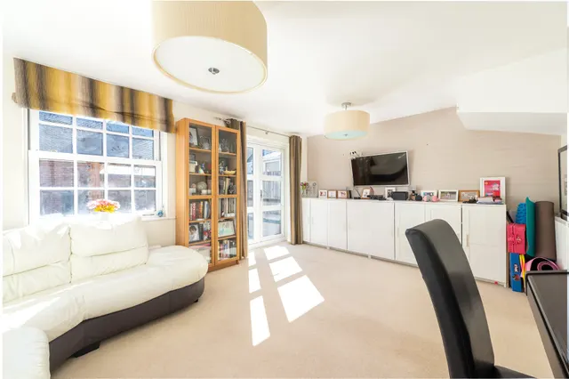 Saxon Way, Great Denham, MK40, photo 3