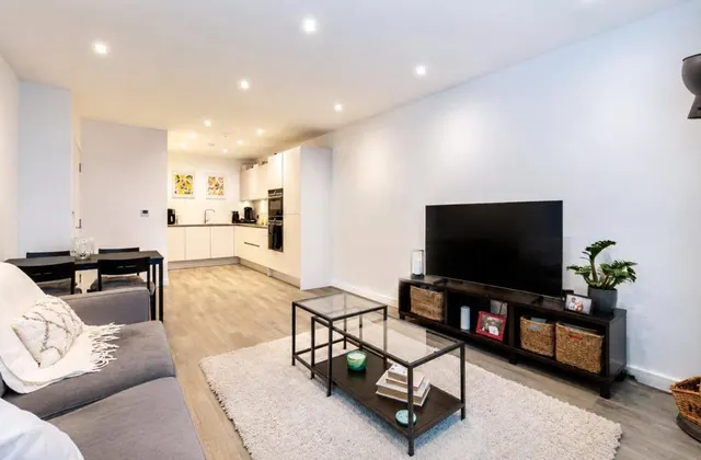 Trinity Place, Maidenhead, SL6, photo 3