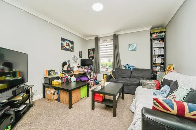 Dunalley Street, Cheltenham, GL50, photo 3