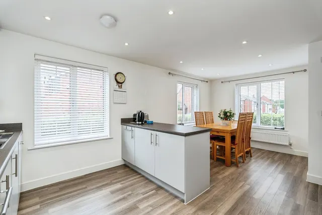 Harrison Way, Rownhams, SO16, photo 3