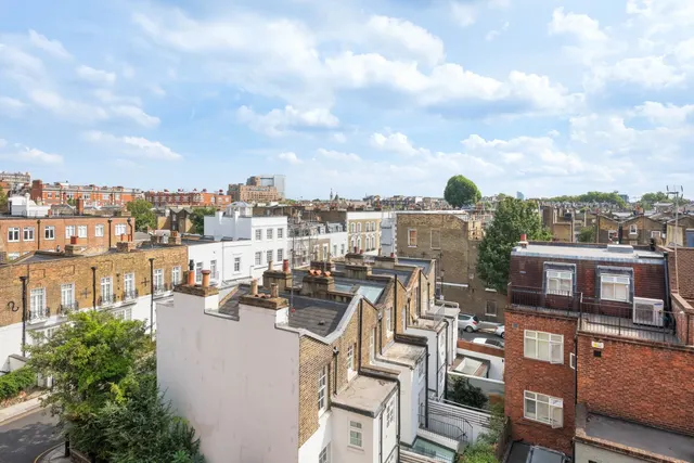 Photo 3 — Abingdon Mansions, Pater Street, Kensington, London, W8 6AB