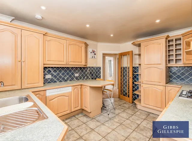 Capel Gardens, Pinner Fees Apply, HA5, photo 1