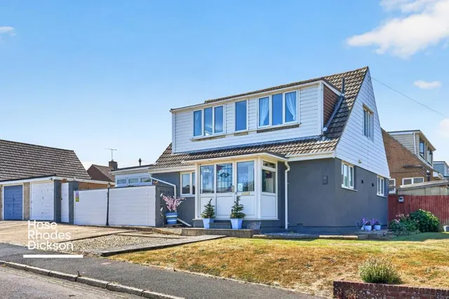 Park Road, Brading, PO36, photo 2