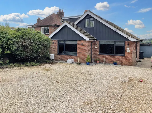Totteridge Road, High Wycombe, HP13, photo 1