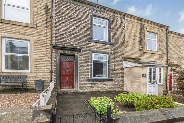 Peel Brow, Ramsbottom, Bury, BL0 0AU, photo 1