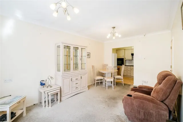 Chadwell Heath Lane, Chadwell Heath, RM6, photo 3