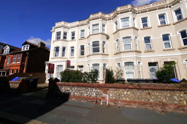 Rowalands Rd, Worthing, BN11, photo 1