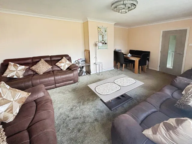 Walcot Walk, Peterborough, PE3, photo 3