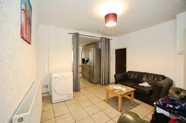 Wood Road, Pontypridd, CF37, photo 3
