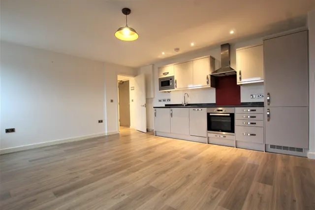 Eastern Avenue, Gloucester, GL4, photo 2