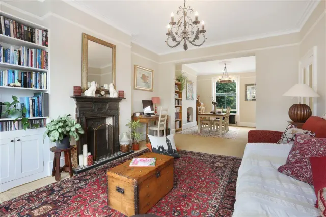 Huddleston Road, London, photo 1
