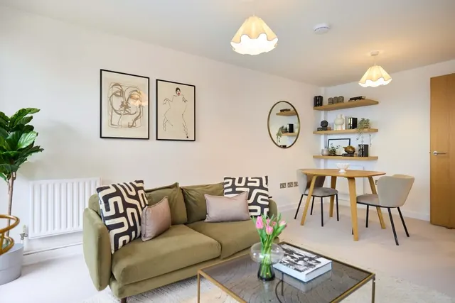 Chatham Place London E9, photo 1
