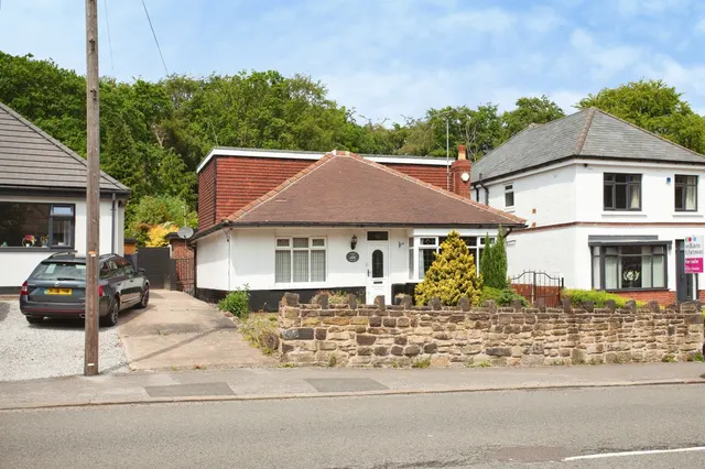 Wood Walk, Wombwell, Barnsley, photo 1