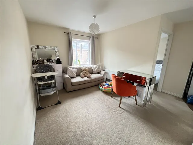 Saw Mill Way, Burton Upon Trent, DE14, photo 2