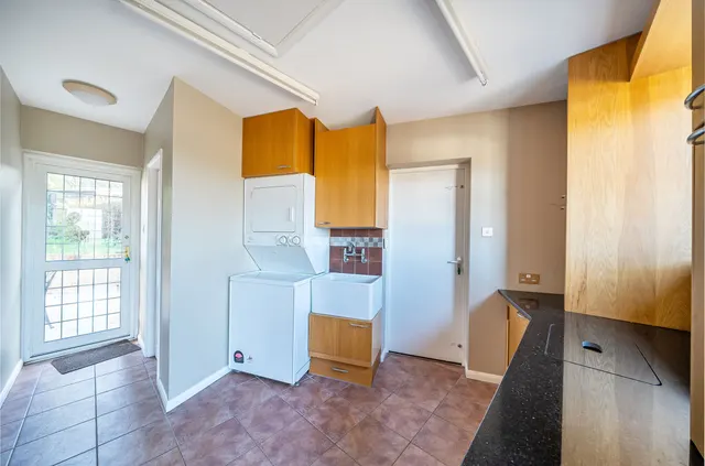 Photo 3 — Woodside Road, Purley CR8 4LN