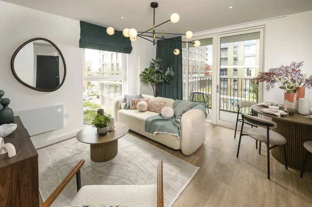 Eden Grove, Staines, TW18, photo 1
