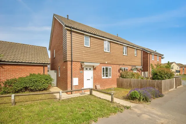 Lime Way, Great Blakenham, Ipswich, photo 1