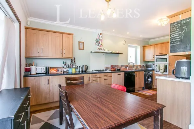 Hennings Park Road, Oakdale, BH15, photo 3