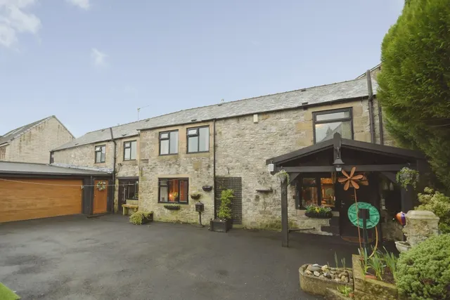 Fairfield Road, Buxton, Derbyshire, SK17, photo 1