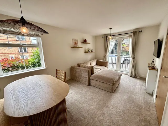 Oxclose Park Gardens, Halfway, Sheffield, S20, photo 1
