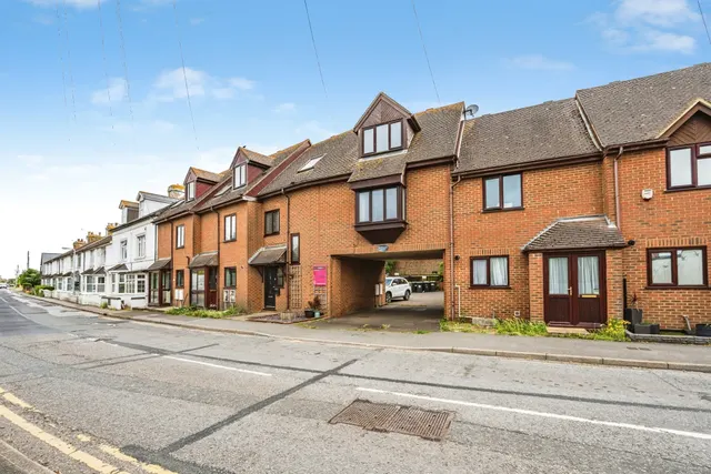 Photo 2 — Wawmans Mews, Pevensey Bay, Pevensey