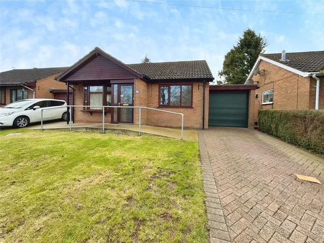 Linden Avenue, Branston, Lincolnshire, LN4, photo 1