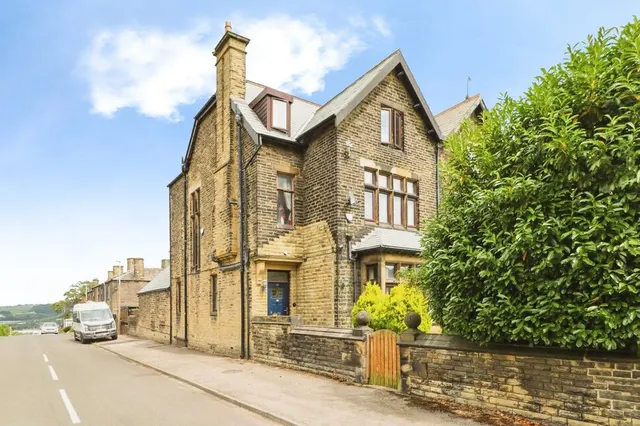 Whitcliffe Road, Cleckheaton, West Yorkshire, BD19, photo 1